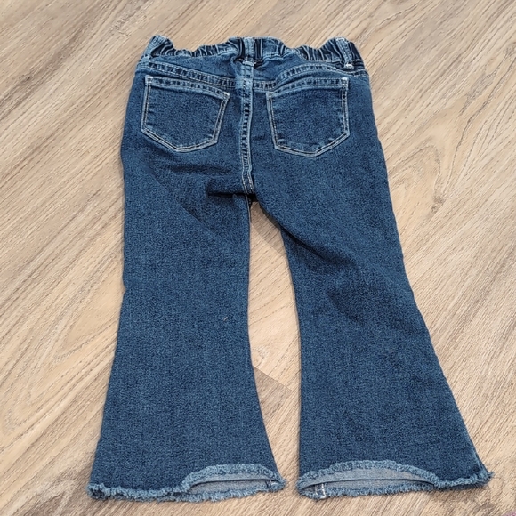 Wonder Nation Denim Heart Flare Jeans with Button Detail Size 3t - Picture 3 of 3